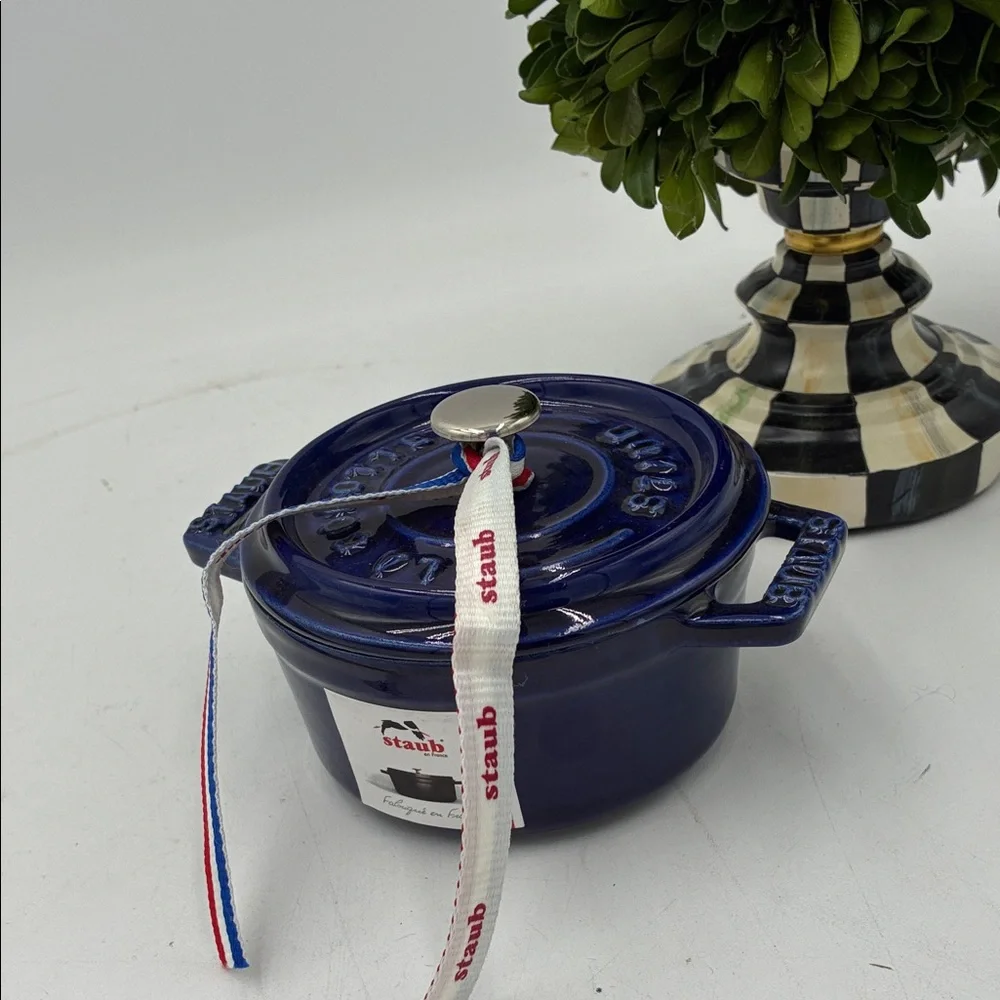 Staub 8oz Mini Round Dutch Oven with Lid Dark Blue
